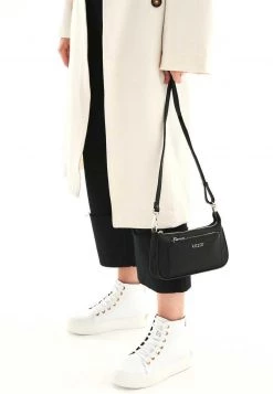 Am billigsten 💯 Kazar Damen EVETTE - Clutch - Black 🌟 -Kazar Verkaufsgeschäft e3c72192c3fa4f10a9b8166193eec8df