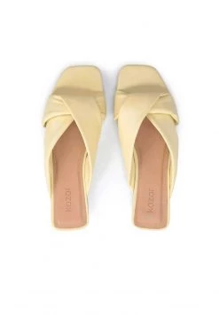 Billig 🧨 Kazar Damen ASTRA LUXURIOUS ON A FLAT SOLE - Pantolette Flach - Yellow 🎁 -Kazar Verkaufsgeschäft f2fe561fde47465c84ed5e202ac4a99a